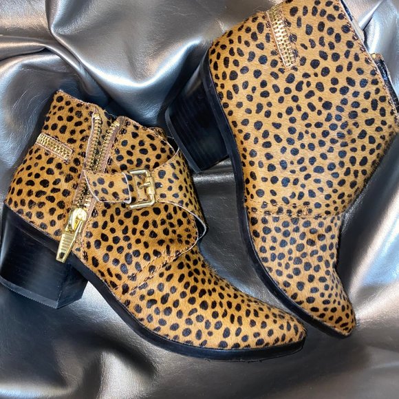 DV Leopard Ankle Bootie Calf Hair 6.5 GORGEOUS bnwot - Picture 2 of 9
